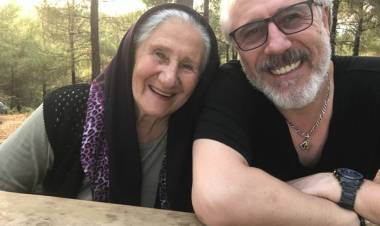 Süreyya Yücelîn Annesi Vefat Etti