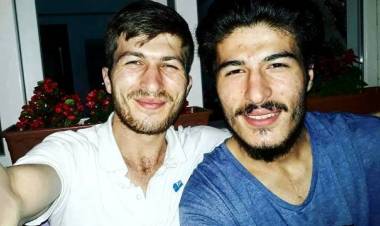 Alev Alan Arabada Üç Gencimiz Vefat Etti